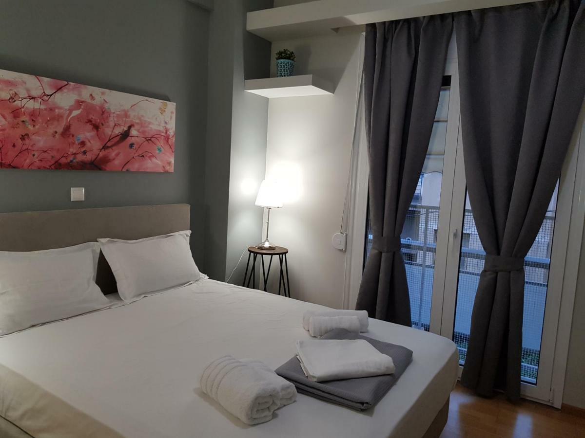 Stylish Urban Apartment By Yha Athene Buitenkant foto